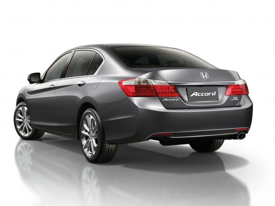  Honda Accord Sedan 2013 года  (TH) (фото 3 из 7)